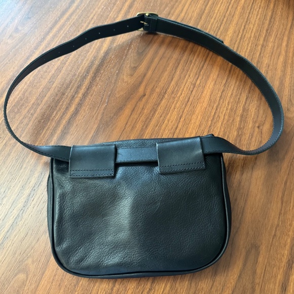 NWT CLARE V BLACK LEATHER FANNY PACK - Picture 4 of 12
